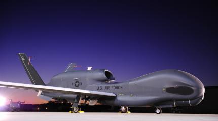 Новое оружие НАТО: БПЛА нового поколения RQ-4 Global Hawk «выпустили на волю»