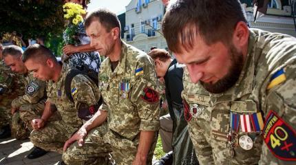 Спасшийся из Иловайского котла АТОшник «Бишут»: «Там воюют настоящие профи» Спасшийся из Иловайского котла АТОшник «Бишут»: «Там воюют настоящие профи»