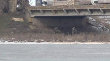 Украинские военные заминировали мосты на границе с Крымом