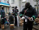 Ополченцы вступили в бой с украинскими силовиками под Краматорском Ополченцы вступили в бой с украинскими силовиками под Краматорском