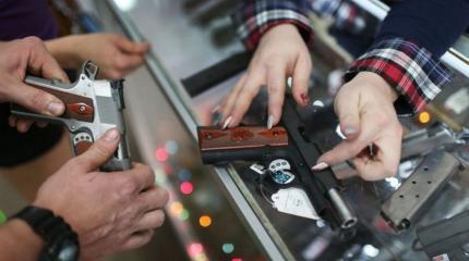 В Миссури разрешили скрытое ношение оружия без лицензии В Миссури разрешили скрытое ношение оружия без лицензии