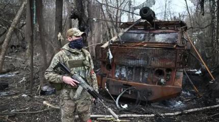 Возле села Окоп "Иноходец" двумя ракетами Х-БПЛА разбил самоходку ВСУ Возле села Окоп "Иноходец" двумя ракетами Х-БПЛА разбил самоходку ВСУ
