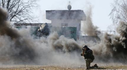 Марьинка превратилась во второй Сталинград: идут жестокие бои Марьинка превратилась во второй Сталинград: идут жестокие бои