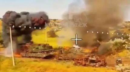 Сразу два Т-72 с экипажами и 16 боевиков ВСУ уничтожены FPV-дронами