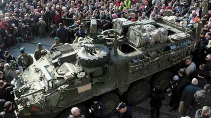 Frankfurter Allgemeine: НАТО демонстративно "гуляет" у границ России