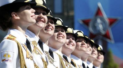 Женщины на Параде – к Победе Женщины на Параде – к Победе