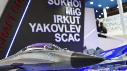 Военная техника на авиашоу в Дубае Военная техника на авиашоу в Дубае