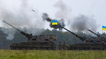 Хваленые гаубицы Braveheart успешно горят в степях Украины