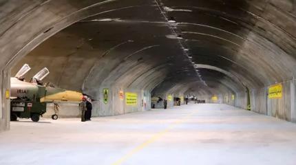 На подземных авиабазах Ирана спрятаны сотни "Фантомов", МиГов и БПЛА