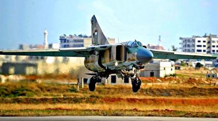 ВВС Сирии разнесли транспортную колонну боевиков в Хомсе ВВС Сирии разнесли транспортную колонну боевиков в Хомсе