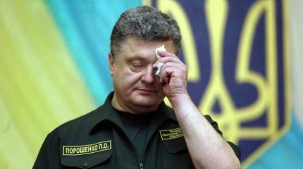 Порошенко передал армии два вертолета и 100 единиц тяжелой техники Порошенко передал армии два вертолета и 100 единиц тяжелой техники
