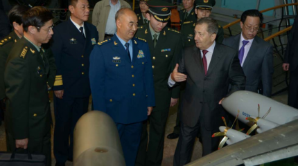 КБ “Антонова” разработало для Китая новую версию военно-транспортного самолета