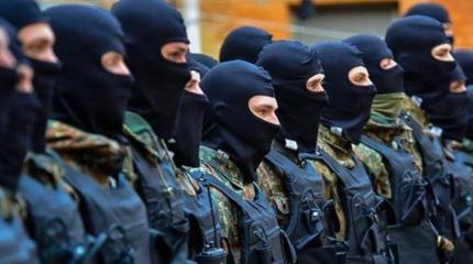 В Москве задержаны 10 бойцов батальона «Азов» В Москве задержаны 10 бойцов батальона «Азов»