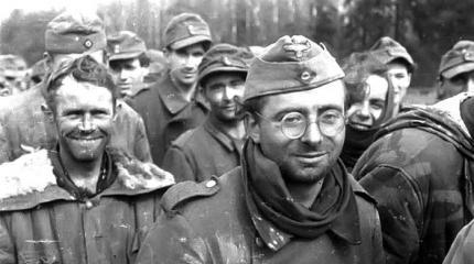 Как сдавались в плен во Второй мировой войне Как сдавались в плен во Второй мировой войне