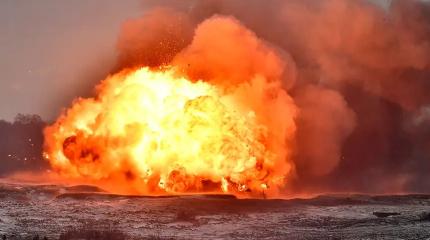 По авиабазе ВСУ Канатово ударили "Кинжалами", "Геранями" и Х-69