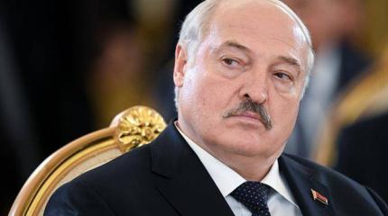 Даже не думайте: Лукашенко грозит недругам Беларуси ракетным пальчиком