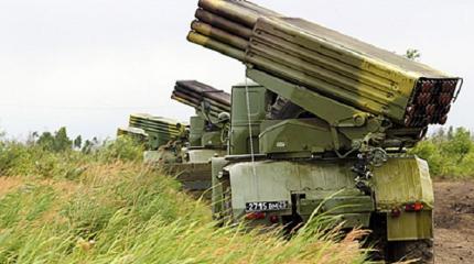 Украина подвела Грады к линии соприкосновения в Донбассе Украина подвела Грады к линии соприкосновения в Донбассе