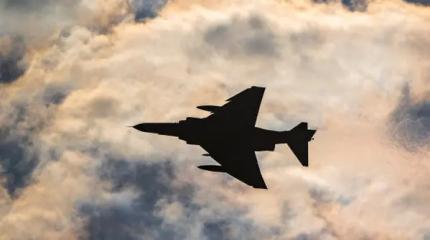 Иран поднял в небо свои истребители F-4 Phantom II