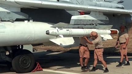 Они вооружают наши Су-24М в Сирии Они вооружают наши Су-24М в Сирии