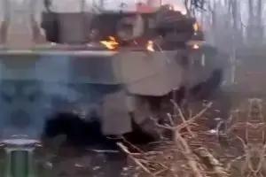 Leopard 2A4 получили для защиты от дронов хлипкие "сетки" на "раскладушках"