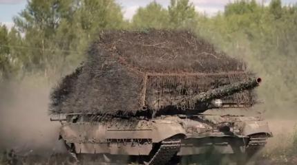 ВСУ впервые бросят в бой "самые бесполезные танки" Т-84 вместо М1А1 Abrams