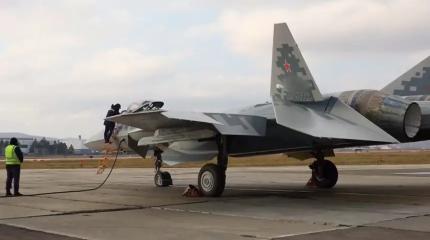 На Су-57 заметили устройства для запуска ракет "воздух-земля" четырех типов