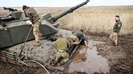 Броня крепка и танки наши быстры: самая гиблая война Запада