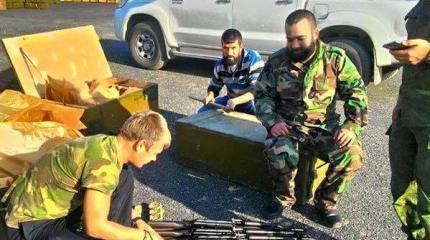Новую партию автоматов Калашникова обнаружили в Сирии Новую партию автоматов Калашникова обнаружили в Сирии
