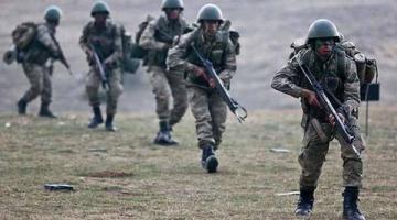 Турецкая армия начала учения на границе с Ираком
