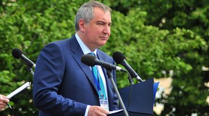 Рогозин: армия РФ умеет управляться с современным оружием Рогозин: армия РФ умеет управляться с современным оружием