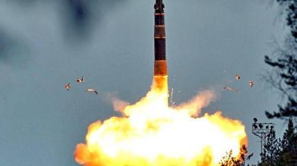 Киев подставляет Украину под ракетно-ядерный удар Киев подставляет Украину под ракетно-ядерный удар