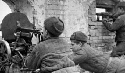 Сталинград: комсомольцы, добровольцы Сталинград: комсомольцы, добровольцы