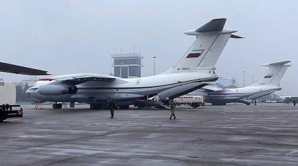 В Эстонии задались вопросом: Как российские войска так быстро прибыли в Казахстан?