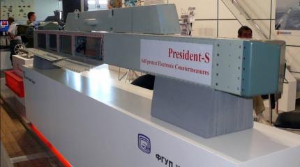 Бортовой комплекс обороны "Президент-С" может защитить от залпового пуска зенитных ракет Бортовой комплекс обороны "Президент-С" может защитить от залпового пуска зенитных ракет