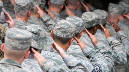 США готовят к отправке на Украину свое элитное боевое подразделение США готовят к отправке на Украину свое элитное боевое подразделение