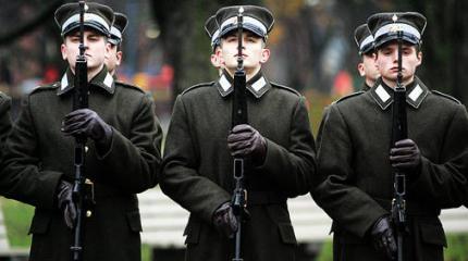 Латвия может вернуть обязательную военную службу Латвия может вернуть обязательную военную службу