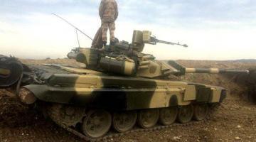 Колонна танков Т-90 прибыла в южный Алеппо