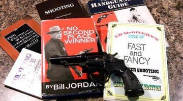 Несколько советов по самообороне с револьвером от Тайгера МакКи