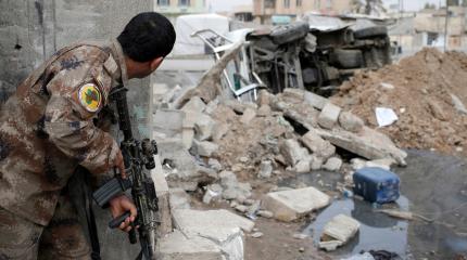 СМИ сообщили о мощных взрывах в районе военного лагеря США в Сирии СМИ сообщили о мощных взрывах в районе военного лагеря США в Сирии