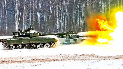 На заднем дворе: В считанных километрах от США появится российская дивизия На заднем дворе: В считанных километрах от США появится российская дивизия