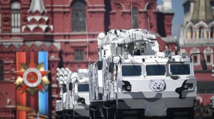 SRF: русский медведь показал арктический оскал SRF: русский медведь показал арктический оскал