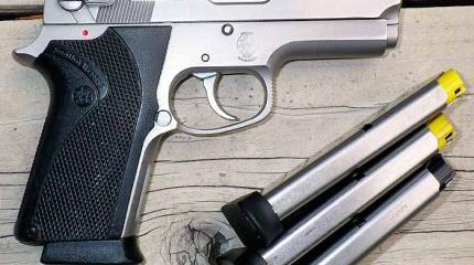 Пистолет Smith & Wesson Model 4516