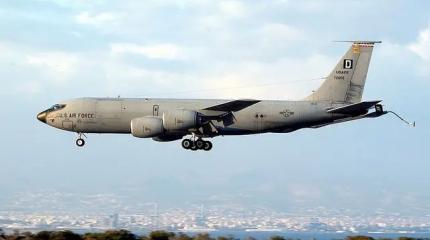 Американская операция по поиску экипажа KC-135 Stratotanker закончилась