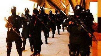 Спецназ ISIS казнил эмира – агента британской разведки Спецназ ISIS казнил эмира – агента британской разведки