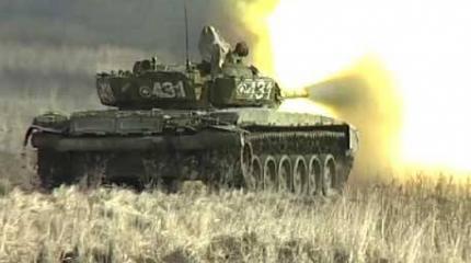Под Волгоградом мотострелки отрабатывают слаженность действий