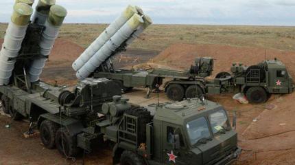 "Алмаз-Антей" досрочно передаст Минобороны РФ полковой комплект C-400 "Алмаз-Антей" досрочно передаст Минобороны РФ полковой комплект C-400