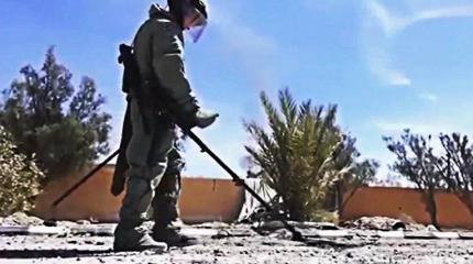 ВКС ушли, пришли сапёры: первое видео от Минобороны ВКС ушли, пришли сапёры: первое видео от Минобороны