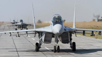 Летчики российской авиабазы совершенствуют летную подготовку в условиях гор Летчики российской авиабазы совершенствуют летную подготовку в условиях гор