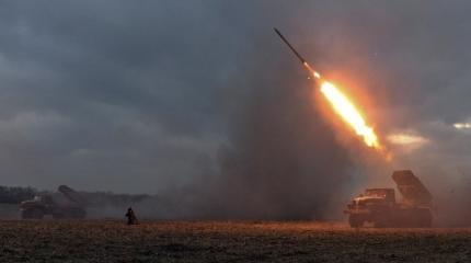Укрофашисты обстреляли из «Градов» район Докучаевска ДНР Укрофашисты обстреляли из «Градов» район Докучаевска ДНР