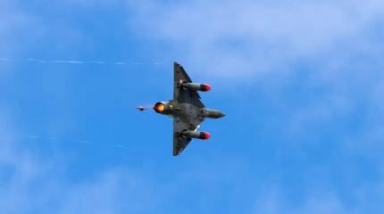 Mirage 2000 был сбит Иглой в первый день налетов НАТО в Боснии 30 лет назад